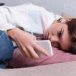 Adelescente no quarto